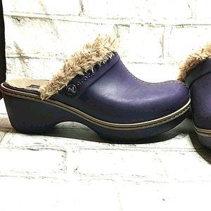 Crocs purple mule with fur interior women size 5